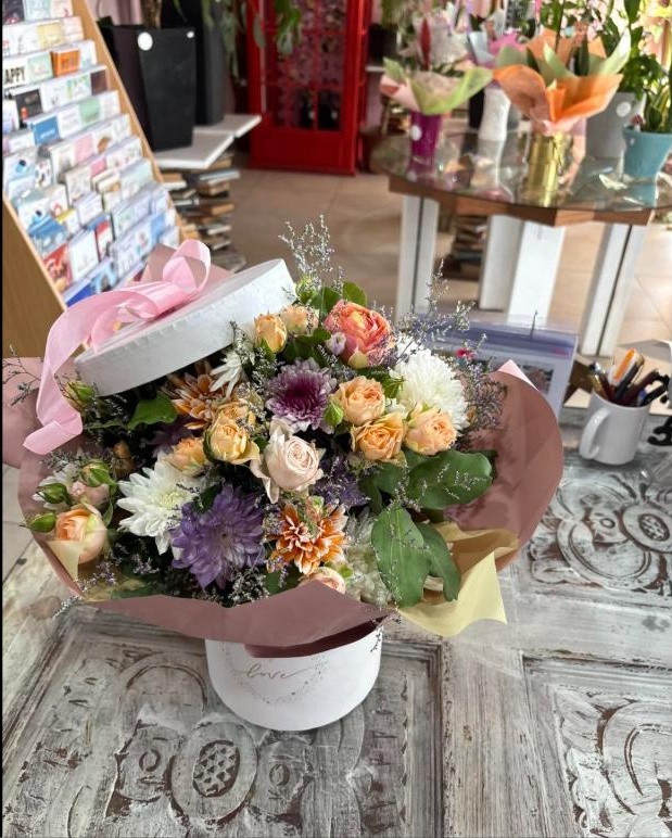 Real Jasmine&rsquo;s Bloom & More bouquet